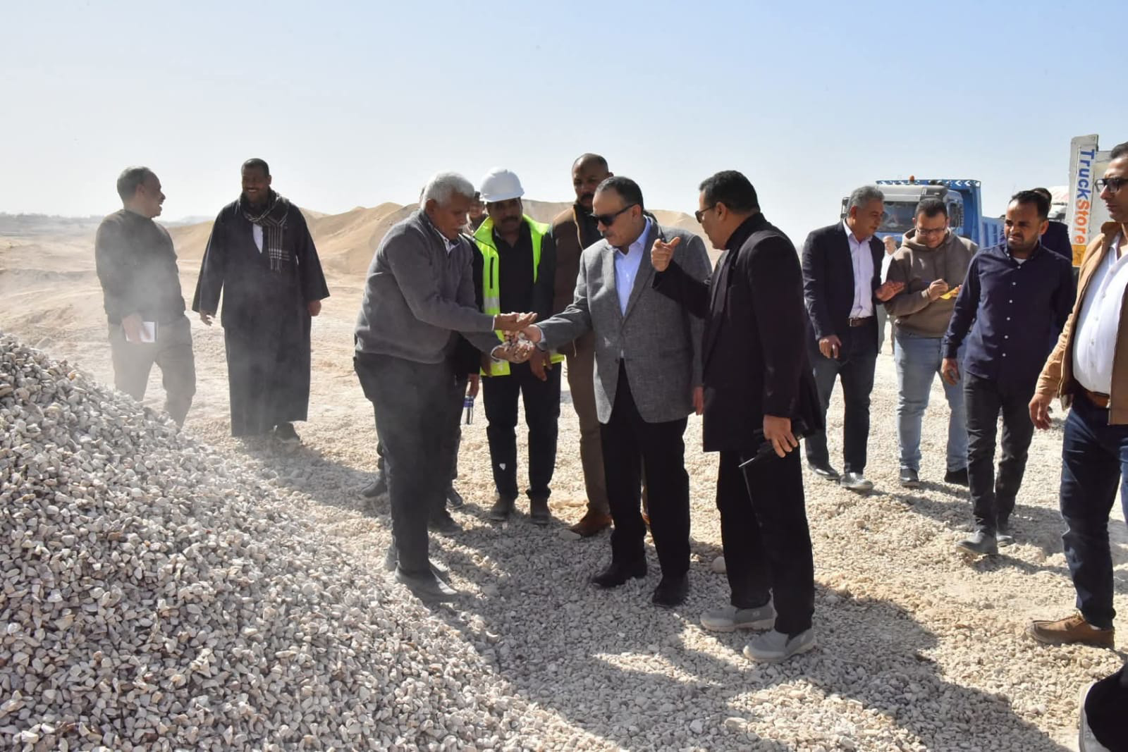 نقلة تنموية غير مسبوقة في الصعيد.. محافظ أسيوط يفتتح أول محاجر مرخصة